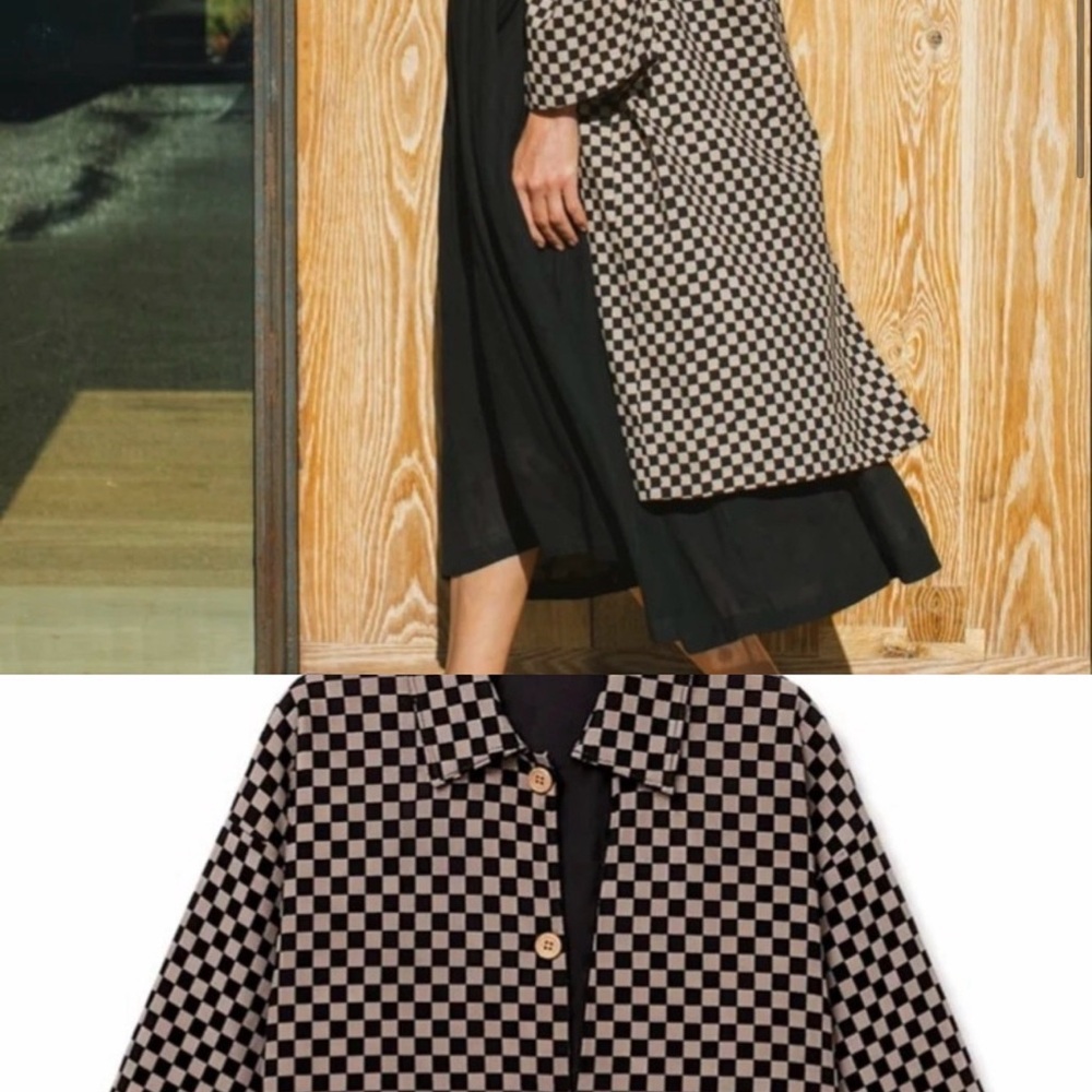 ISO World of Crow checkered duster jacket   Black and tan.  Size XS or S